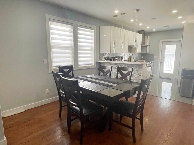 Building Photo - 26 Armm Ave