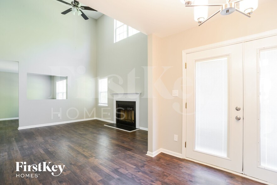 Building Photo - 4230 Chatterleigh Dr