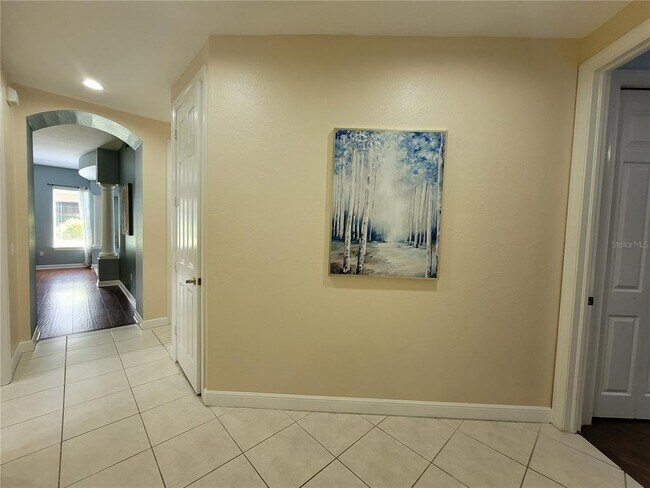 Building Photo - 5465 46th Ct W