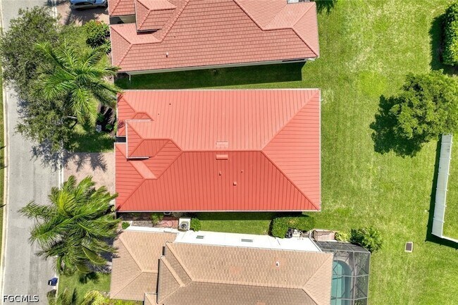 Building Photo - 8649 Banyan Bay Blvd