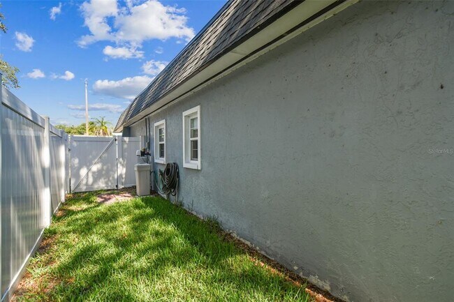 Building Photo - 12257 Eldon Dr