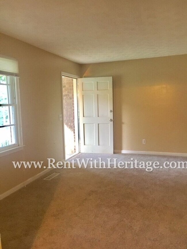 Building Photo - THIS IS A WONDERFUL.....BRICK RANCH STYLE HOME IN A GREAT NEIGHBORHOOD WITH GREAT SCHOOLS AND CLO...