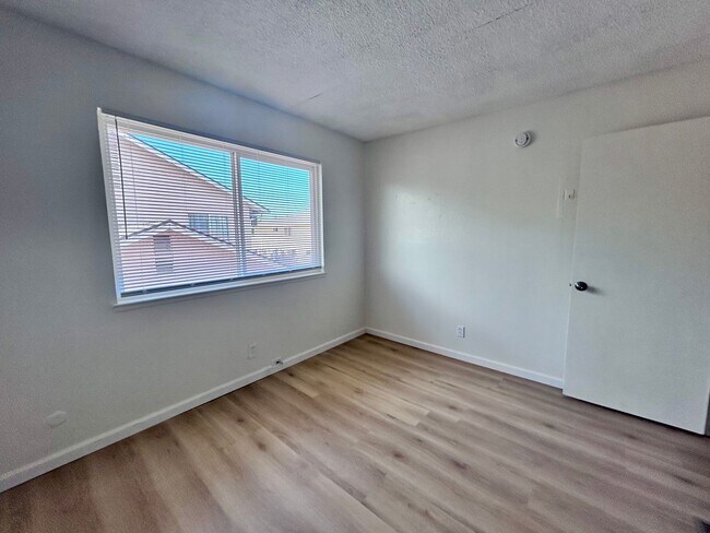 Building Photo - 50 Nedra Ct