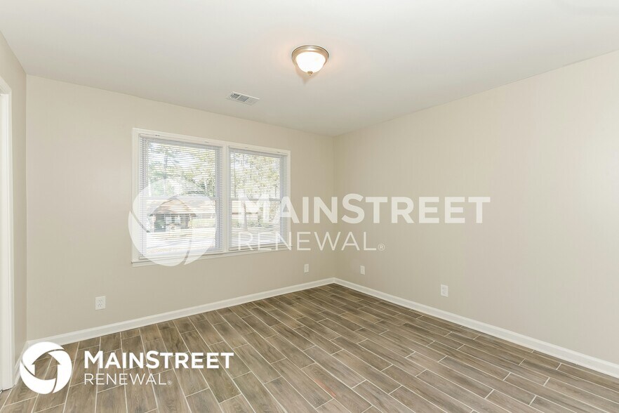 Building Photo - 110 Fairfield Dr