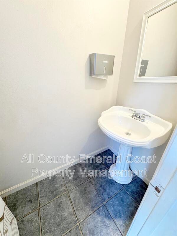 Building Photo - 114 Opp Blvd NE