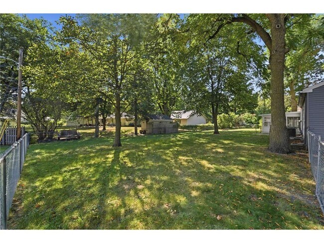 Building Photo - 80 Woodhill Rd