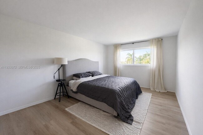 Building Photo - 1840 Jefferson Ave