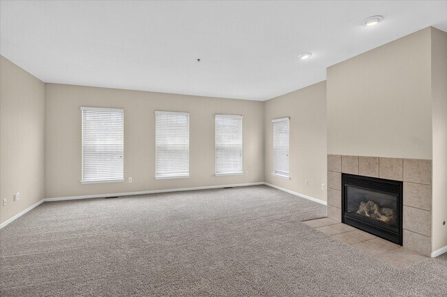 Building Photo - 379 Cherry Orchard Rd