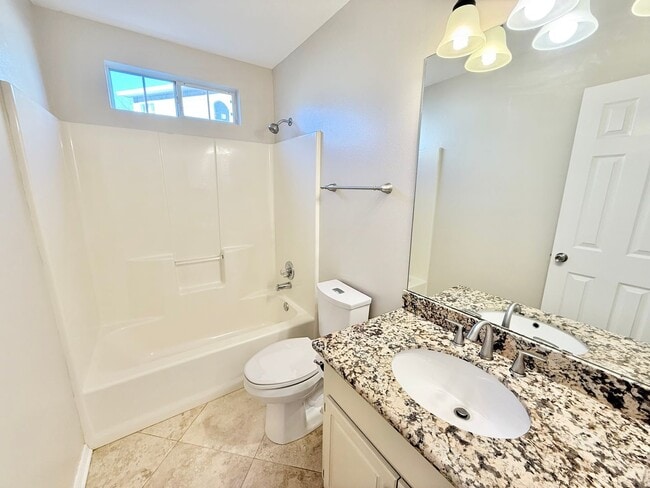 Building Photo - Spacious 3-Bedroom Home - Ideal Location