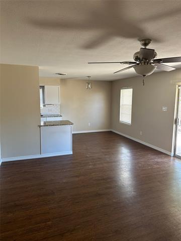 Building Photo - 5256 Benbrook St