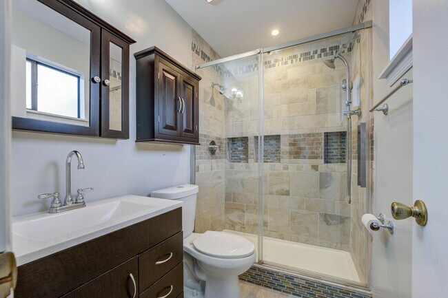 Building Photo - 8042 Nova Ct