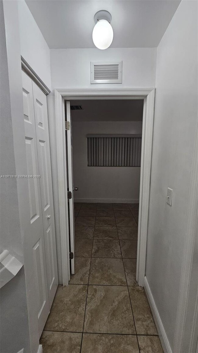 Building Photo - 535 NW 19th St