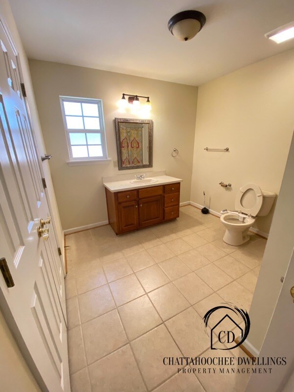 Building Photo - 322 Wright Oaks Ct