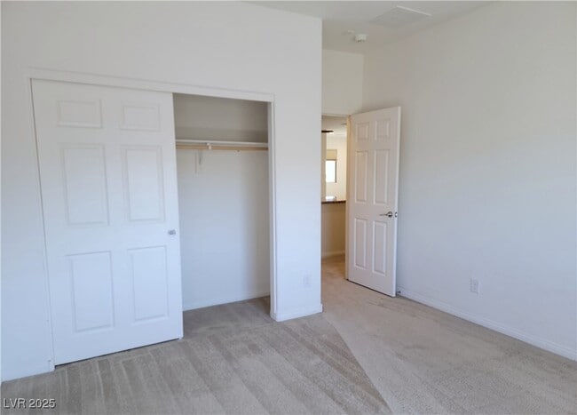 Building Photo - 10465 Saddle Mountain St