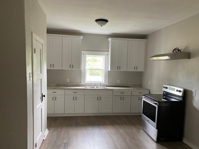 Building Photo - 951 FM 222