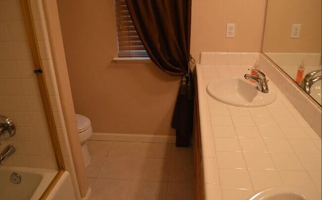 Building Photo - 3708 Lauding Way