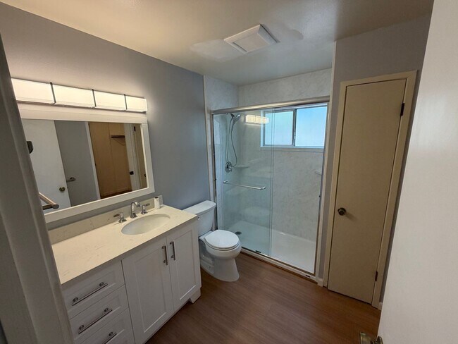 Building Photo - 1 bed 1 bath condo in Orinda