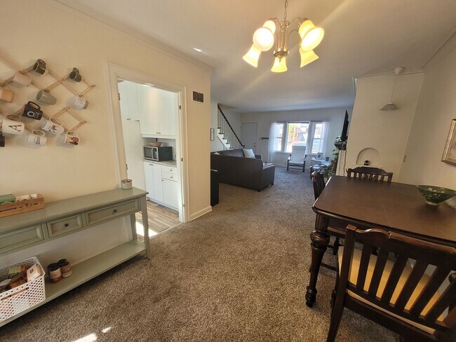 Building Photo - 225/227 Summit Ave