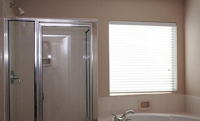 Building Photo - Southwest Area, Gated. 2 Story 3bd,2.5ba,2...