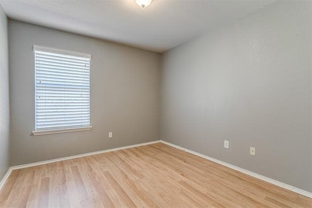 Building Photo - 3611 Redwood Cir