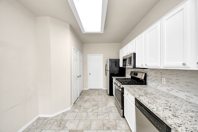 Building Photo - 19439 Juniper Vale Cir