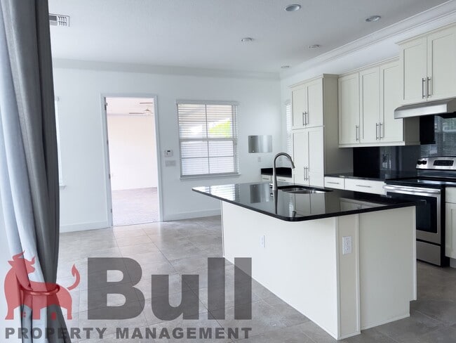 Building Photo - 14014 Dunant Ln