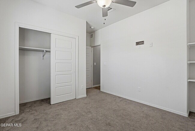 Building Photo - 13453 Coldham St