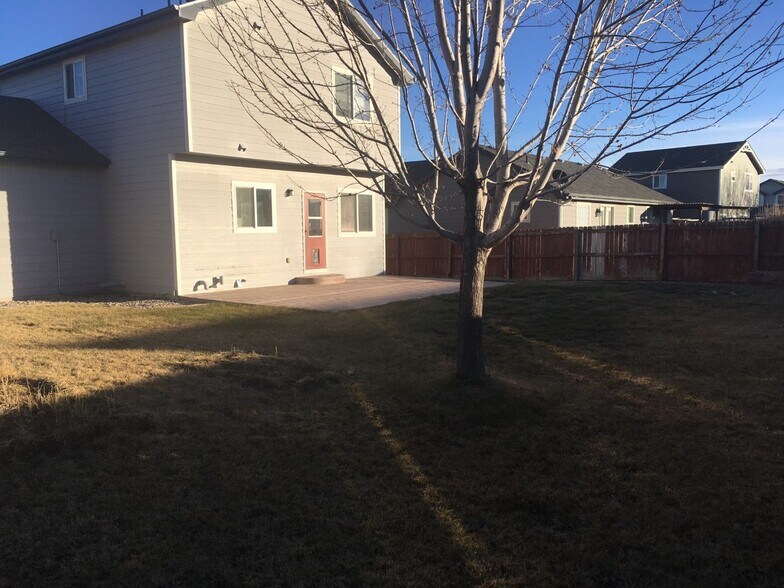 BACK YARD - 95 Pike Lane