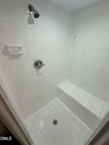 Building Photo - 2365 Champion Ct