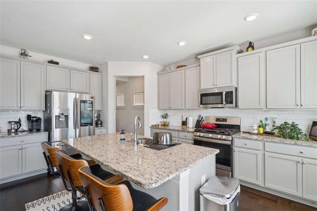 Building Photo - 3605 Broadwick Ln