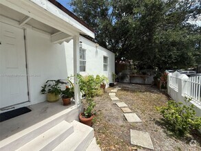 Building Photo - 275 NW 46th St