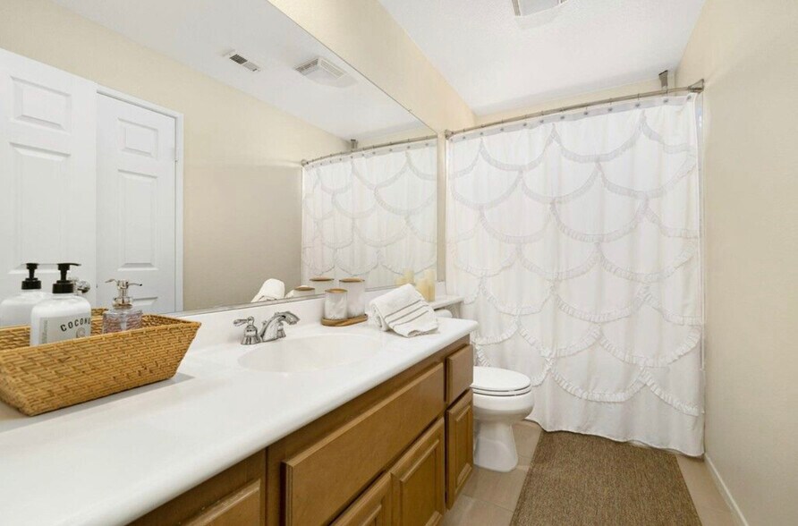 Building Photo - 81397 Avenida Rosada