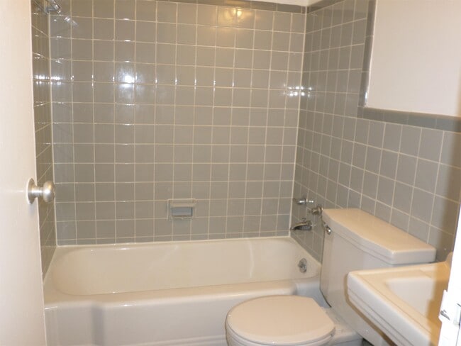 Building Photo - 4600 Connecticut Ave NW