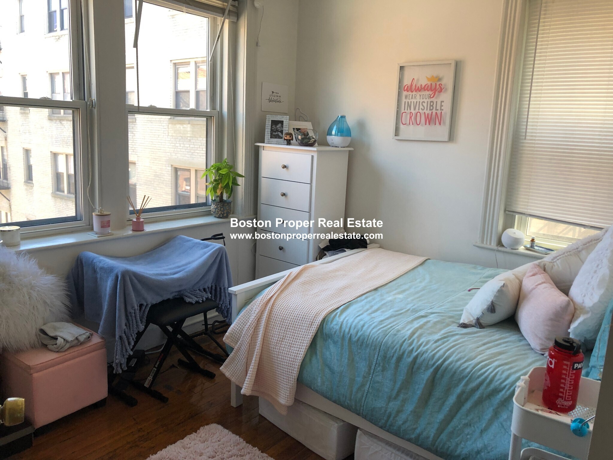 Building Photo - 60 Charlesgate E