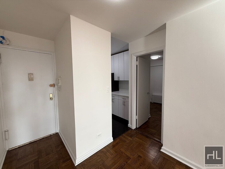 Building Photo - EAST 35 STREET