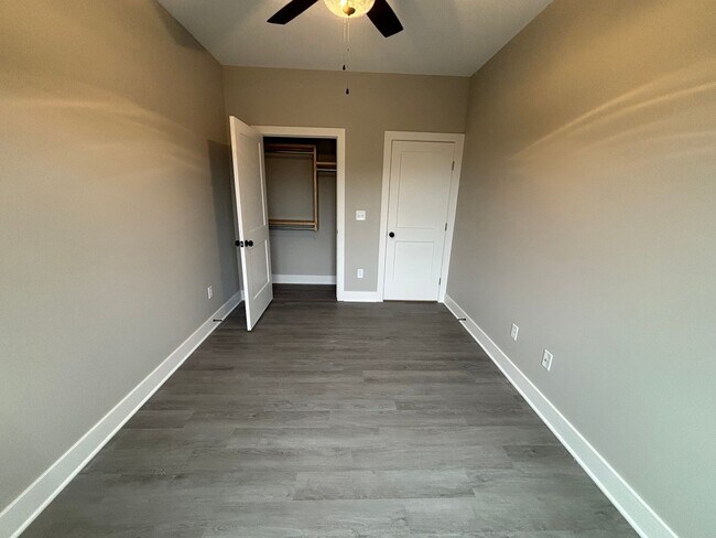 Building Photo - 2113/15 Reece