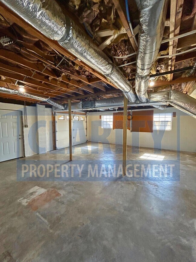 Building Photo - 286 Gardenia Ave NW