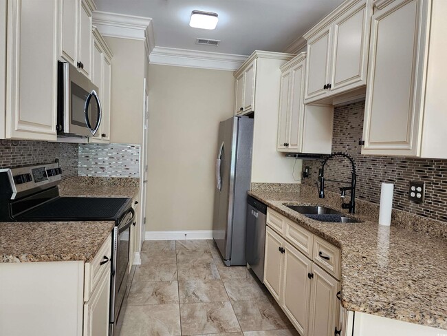 Building Photo - 128 Puffin Dr