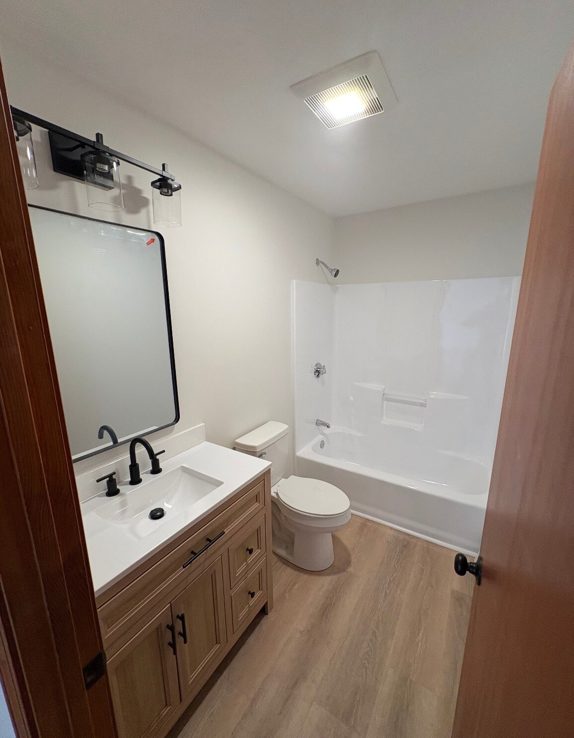 Building Photo - 28 South Ave