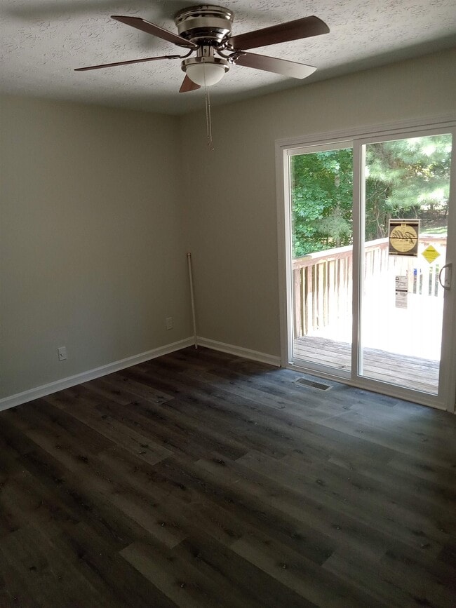 Building Photo - 5643 Rock Rd