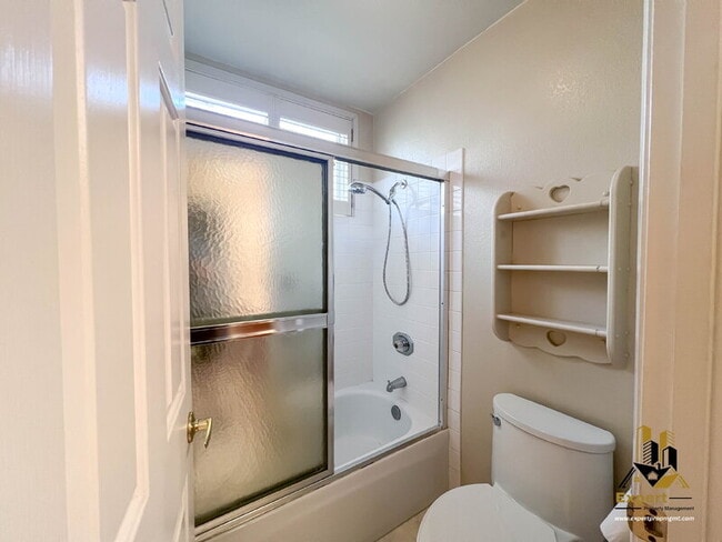 Building Photo - 8204 Eversley Ct