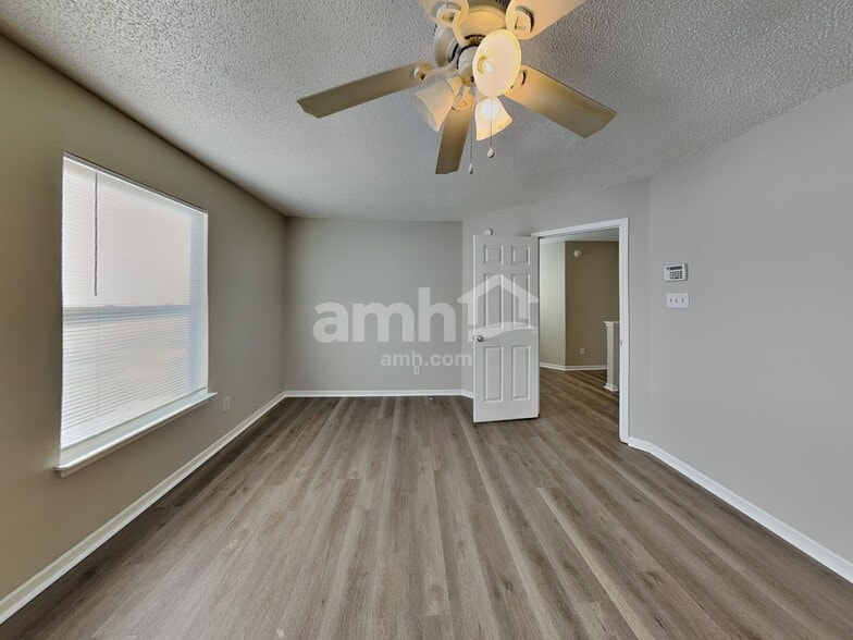 Building Photo - 6740 Everbloom Ln