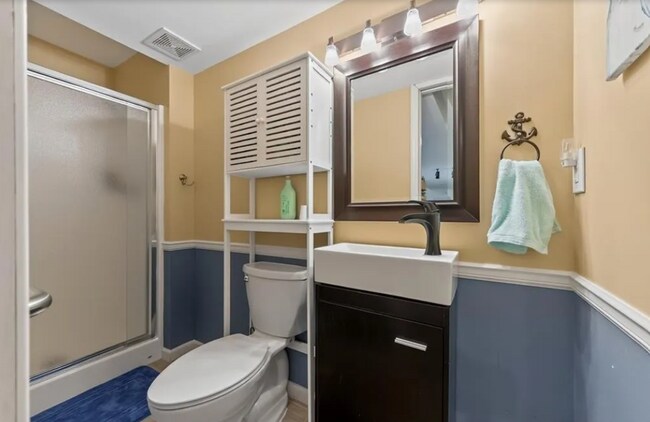 Building Photo - 4410 N 122nd St