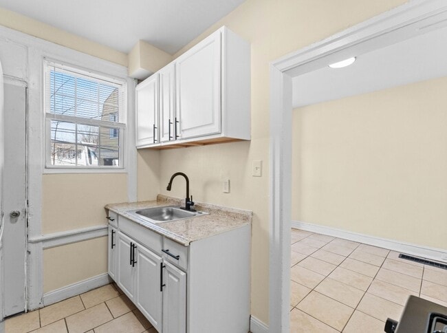 Building Photo - 1943 Stenton Ave