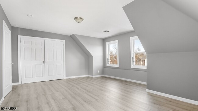Building Photo - 61 S Maple Ave