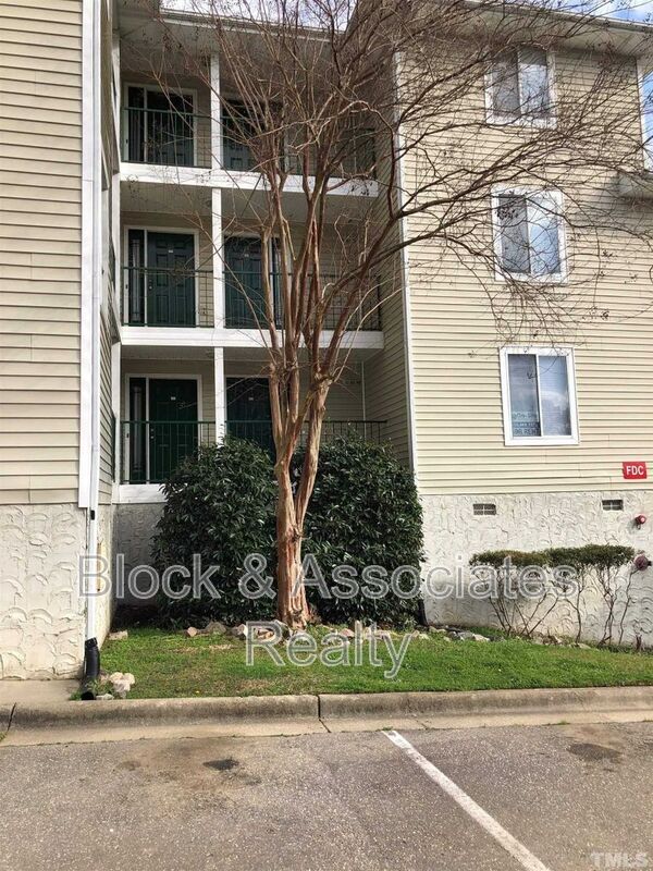 Primary Photo - 3351 Galleria Dr