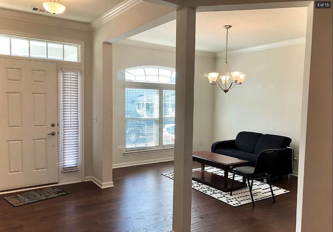 Building Photo - "Charming 2601 sq ft Rental Property in Franklin, TN - w/pool