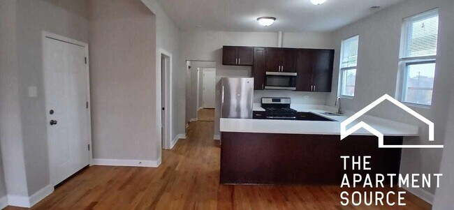 Building Photo - 3614 W McLean Ave