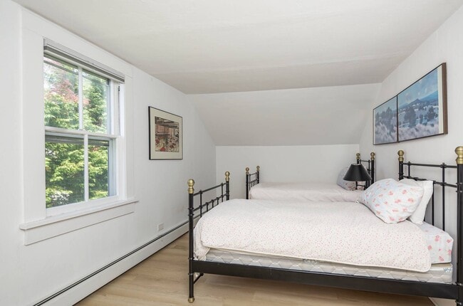 Building Photo - 109 Toylsome Ln