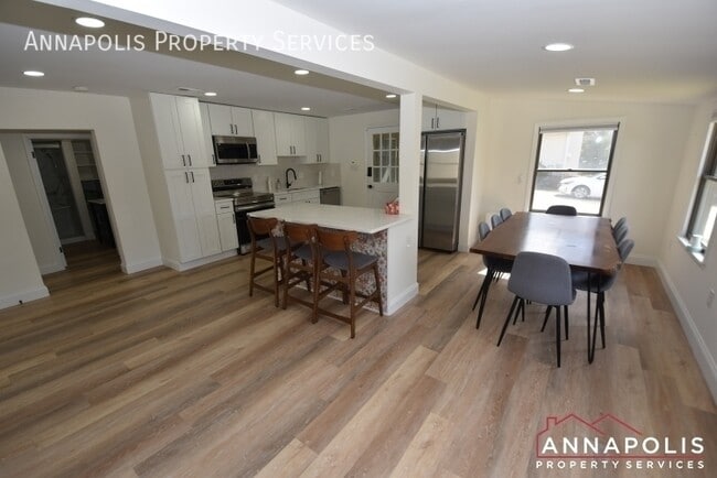 Building Photo - 1707 Ridgely Rd